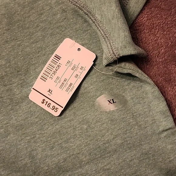 NWT. Christopher & Banks. Short sleeve green/teal top. XL - Picture 4 of 7